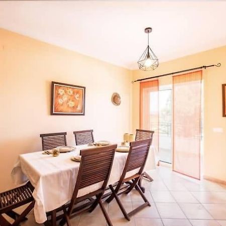 Apartment Alfarmar - Pool, Beach Only A Few Minutes Away Albufeira Eksteriør bilde