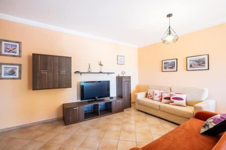 Apartment Alfarmar - Pool, Beach Only A Few Minutes Away Albufeira Eksteriør bilde
