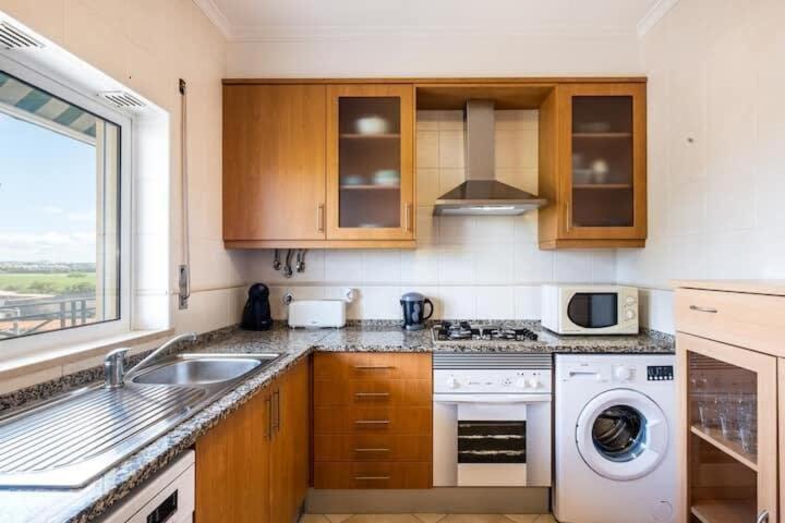 Apartment Alfarmar - Pool, Beach Only A Few Minutes Away Albufeira Eksteriør bilde